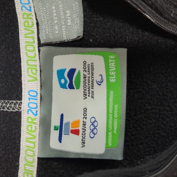 Olympic Winter Games Vancouver 2010 Full Zip Up Hoodie Black Size Medium Unisex - Picture 3 of 5